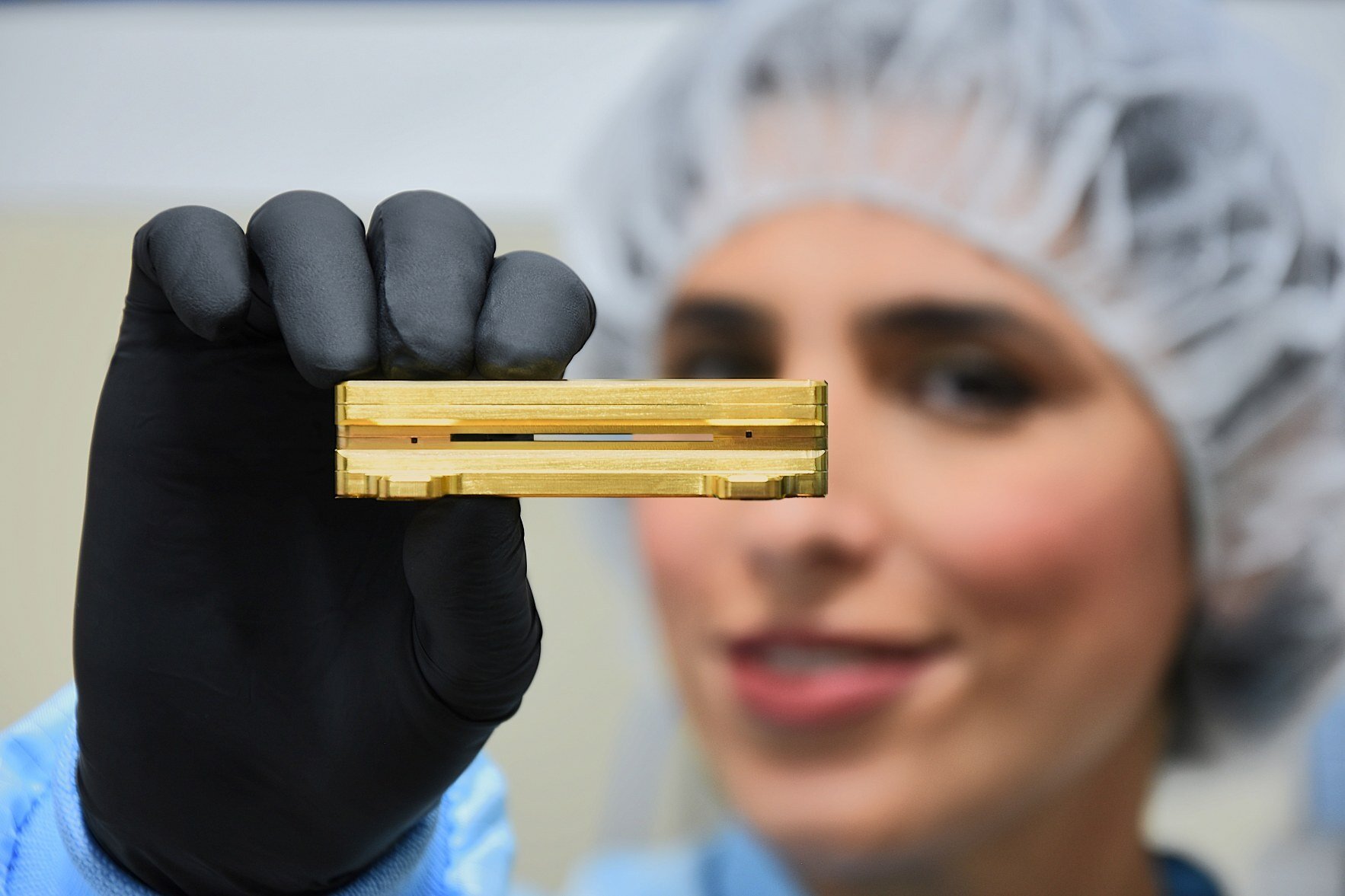 PHOTONICPARTS_PANTEA1